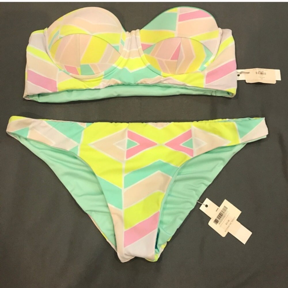 Swim suit